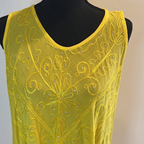 Emily Stacy Coverup - Picture 2 of 5